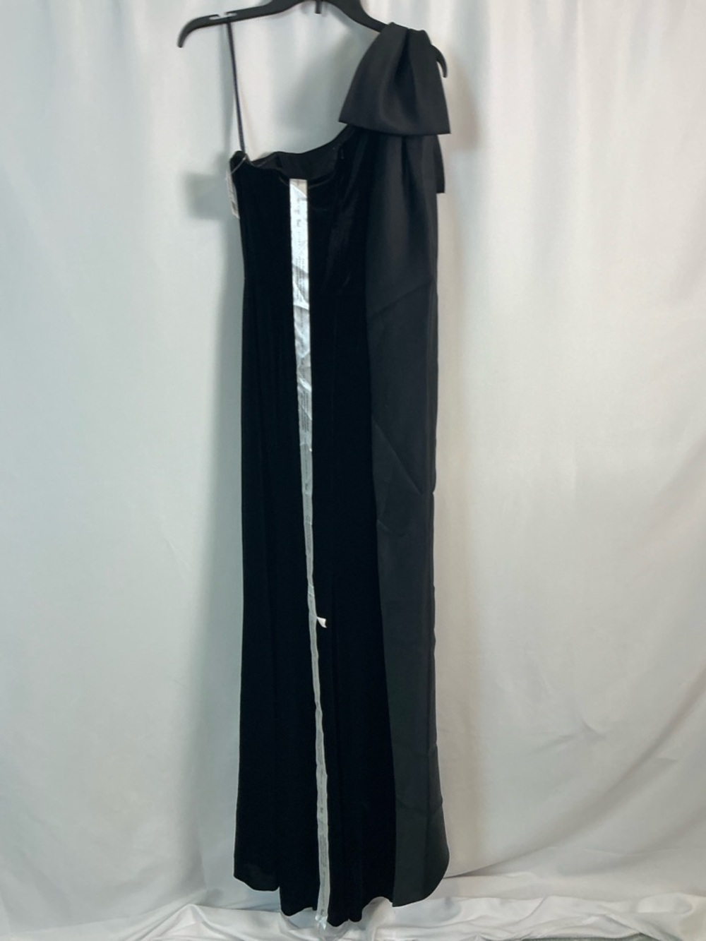 Dessy Collection Black One-Shoulder Velvet Gown with Dramatic Satin Bow - Picture 3 of 4